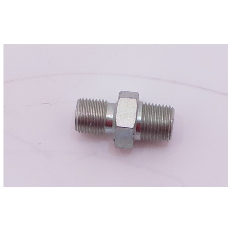 1/8 BSP x 1/8 NPT M/M ADAPTOR